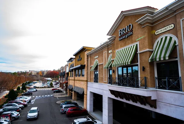 $579,000 | 6420 Tanner Oak Lane, Raleigh, NC 27613