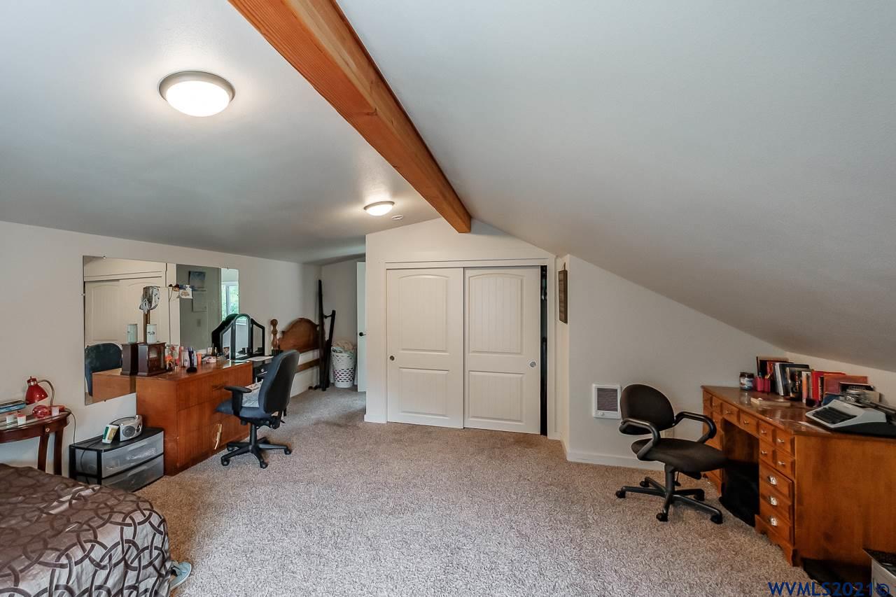 17925 Brown (-17930) Road Dallas, OR 97338 - Photo 23 of 33 Gallery Image 23