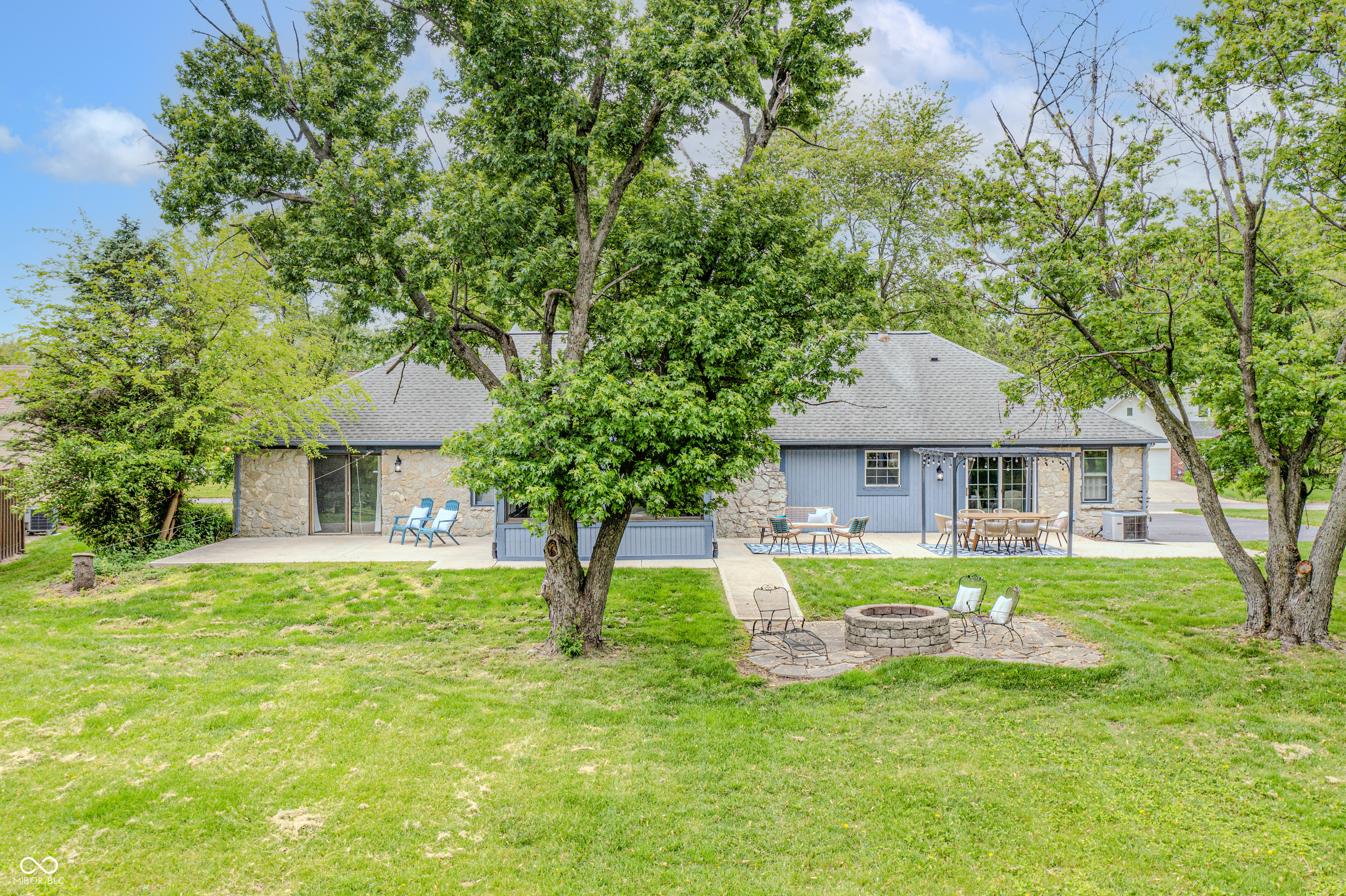 8029 Castle Lake Road Indianapolis, IN 46256 - Photo 25 of 29 Gallery Image 25