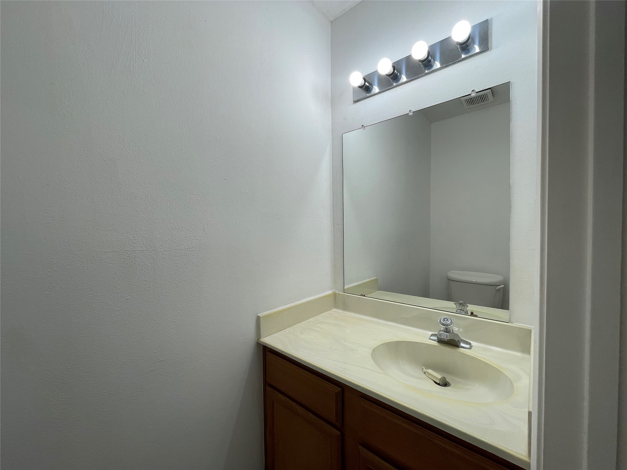 3909 Tanglewilde Street, Unit 3909 Houston, TX 77063 - Photo 12 of 21