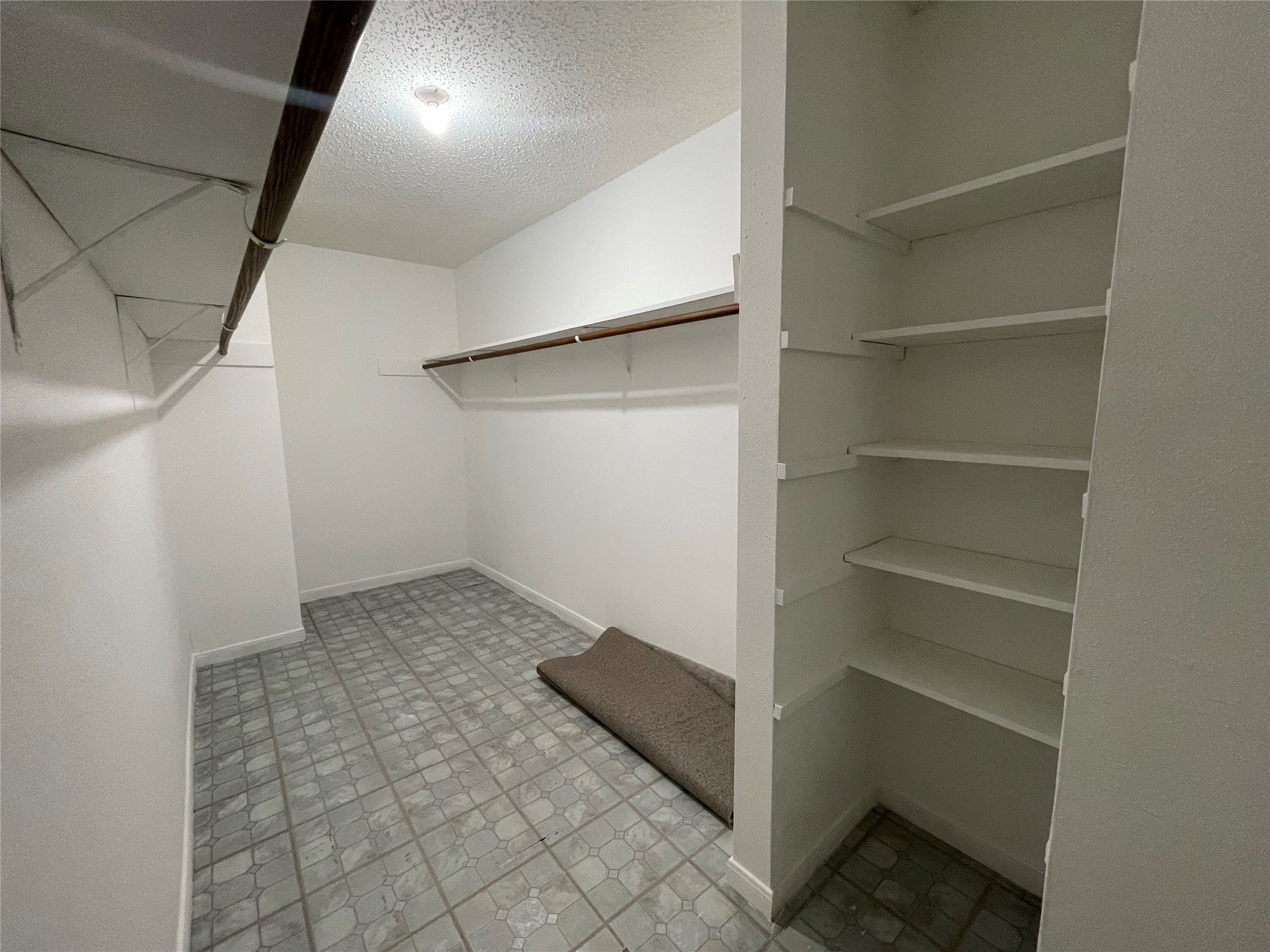 3909 Tanglewilde Street, Unit 3909 Houston, TX 77063 - Photo 19 of 21