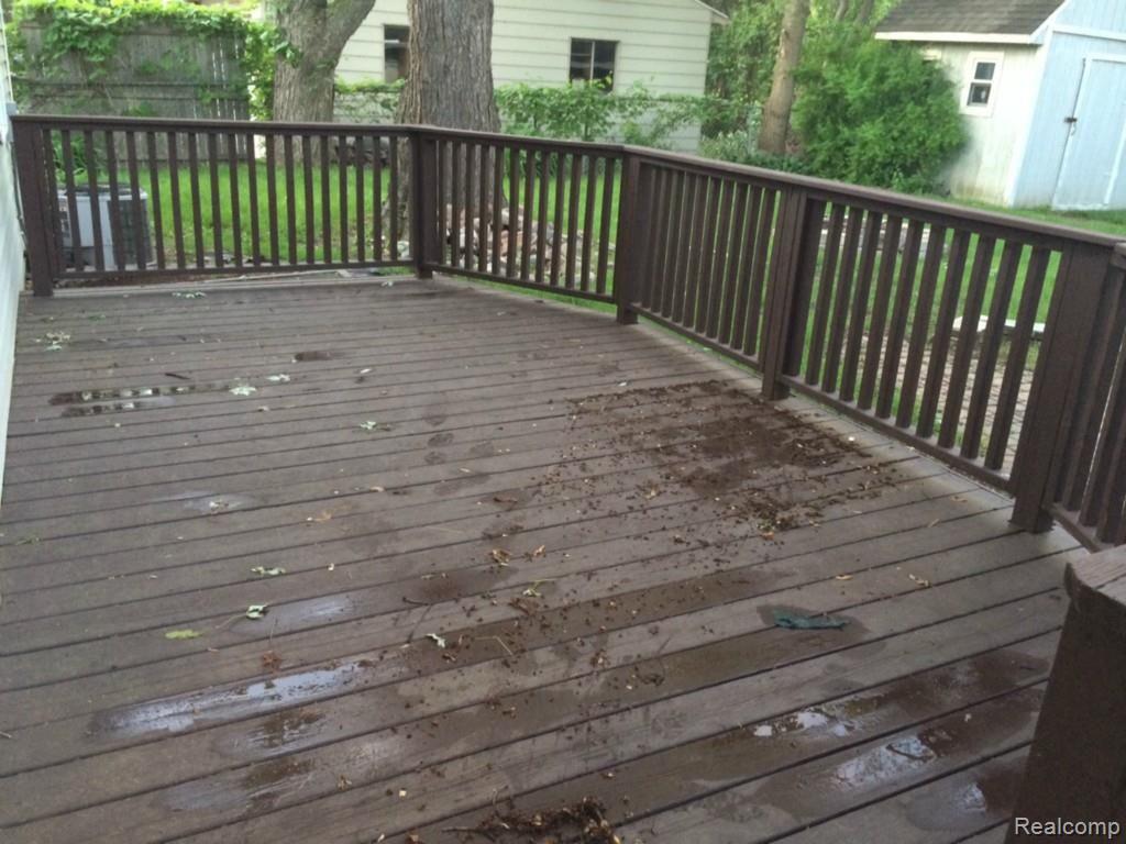 2581 Hessel Avenue Rochester, MI 48307 - Photo 8 of 41 H17.jpg
