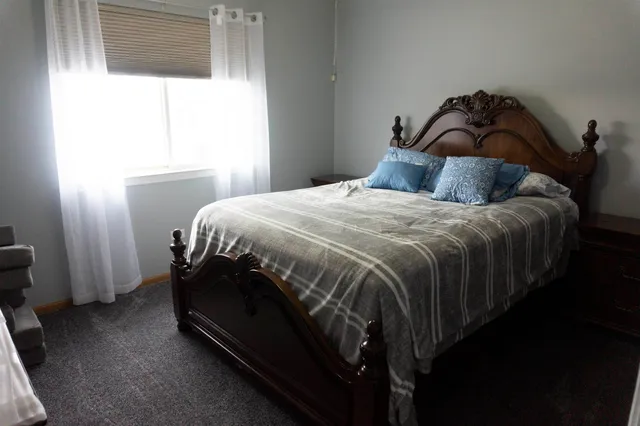 $420,000 | 1101 Lindsay Street, Joliet, IL 60431