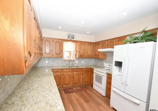$649,000 | 156 Private Road 5218, Quitman, TX 75783