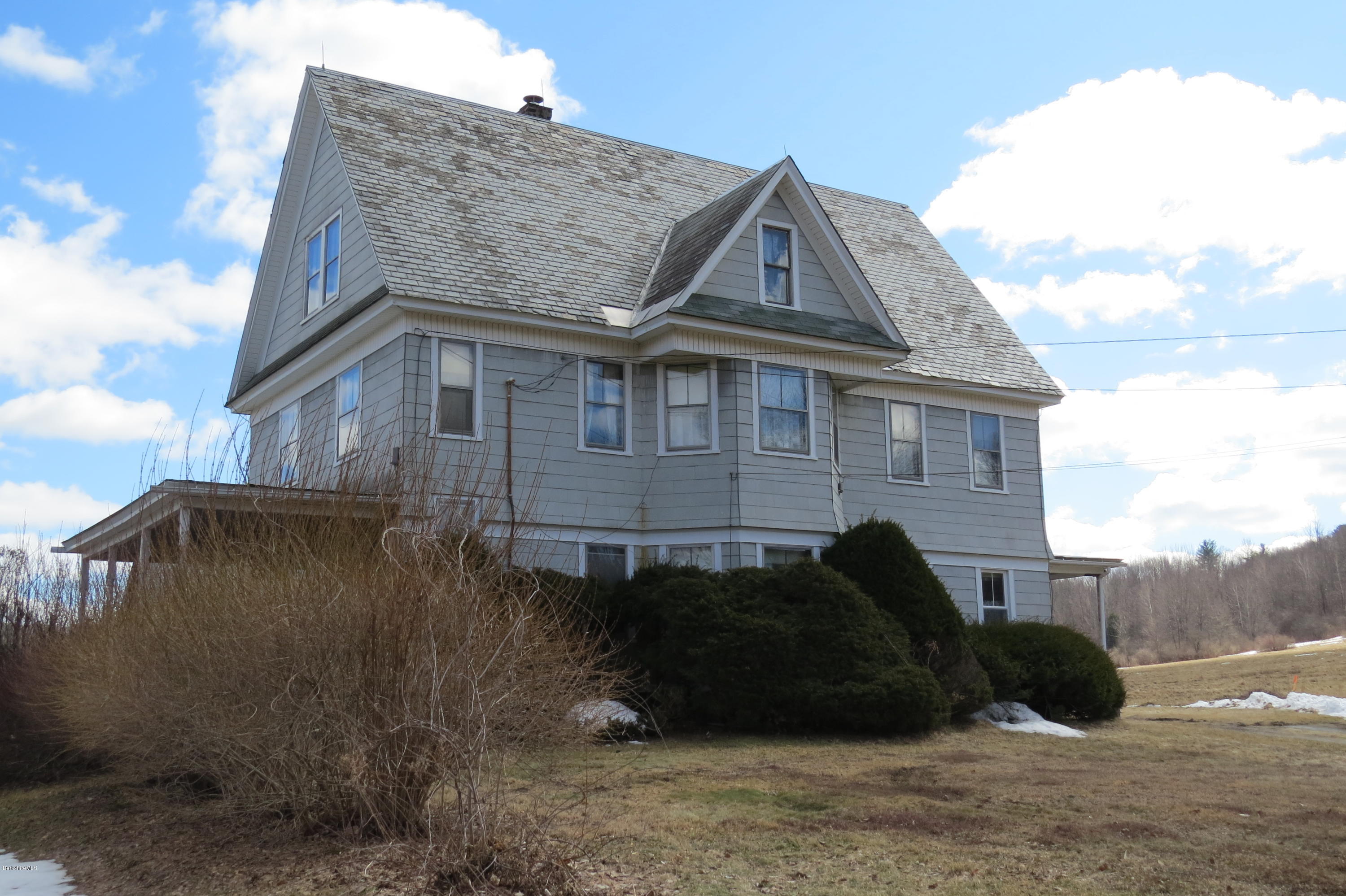 98 Alger Street Adams, MA 01220 - Photo 25 of 31 IMG_7229