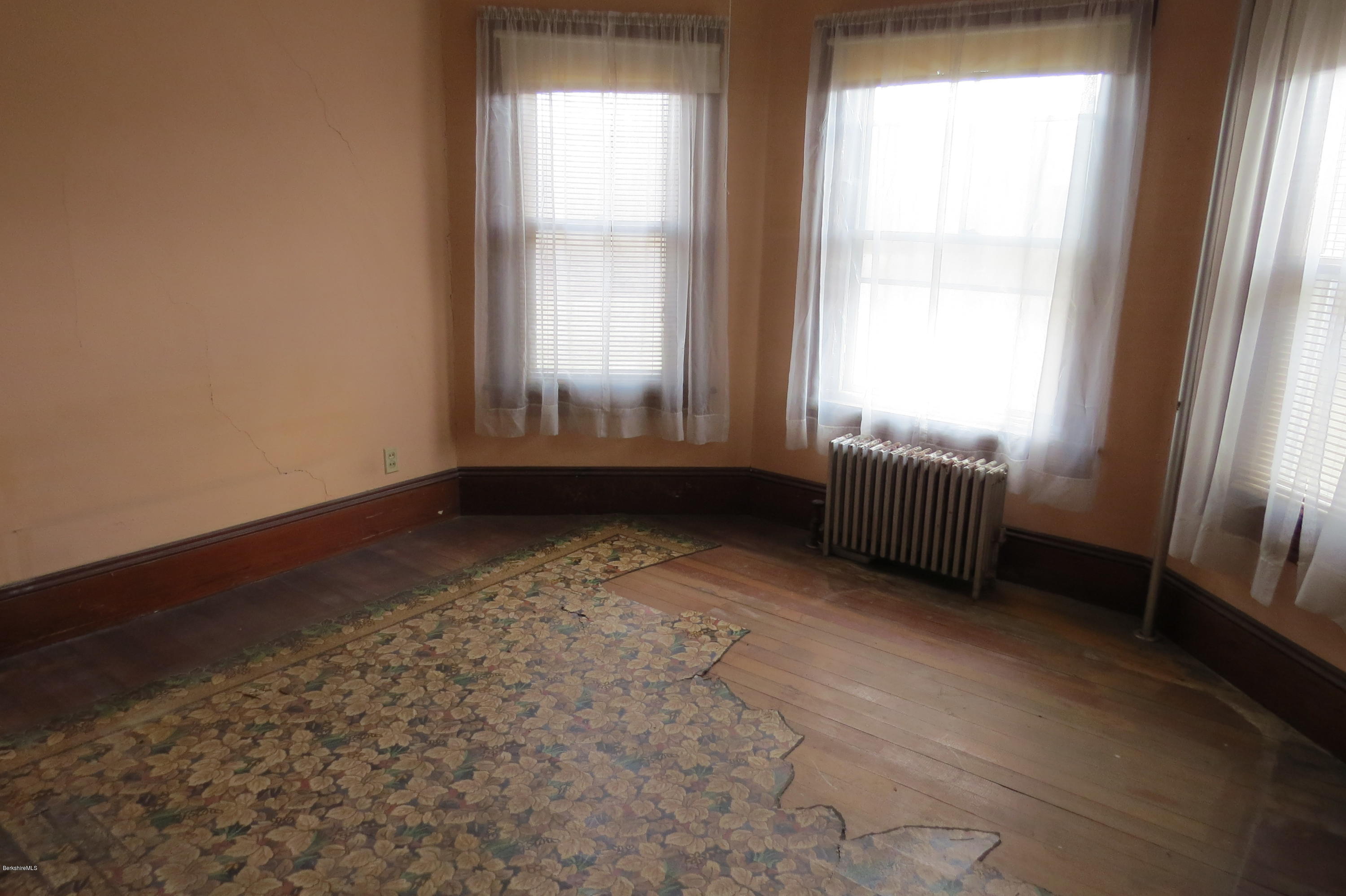 98 Alger Street Adams, MA 01220 - Photo 8 of 31 Dining Room
