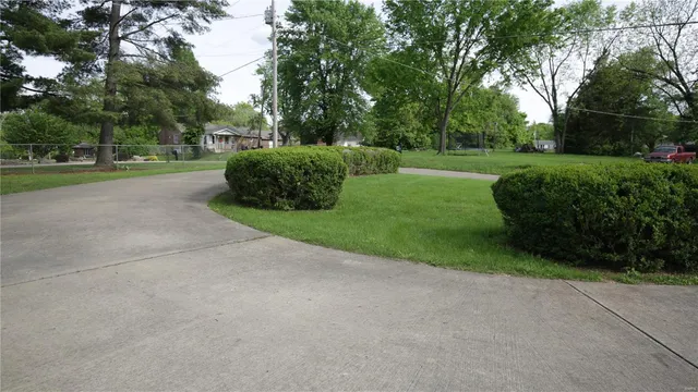 $299,900 | 209 Highley Lane, Desloge, MO 63628