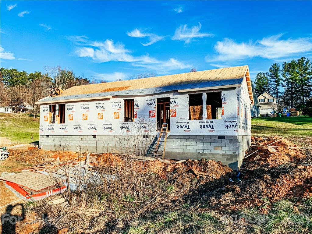 112 Zoeys Cove Road Alexander, NC 28701 - Photo 2 of 15 Gallery Image 2