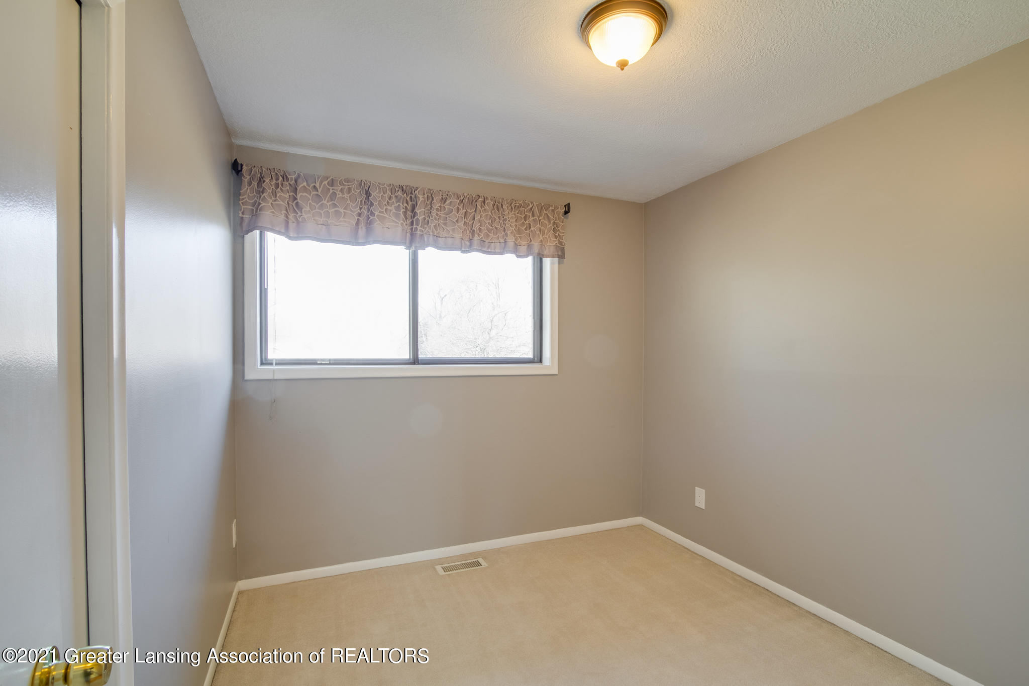 68 East Newman Road Williamston, MI 48895 - Photo 18 of 47 68_E_Newman_JEFF-13