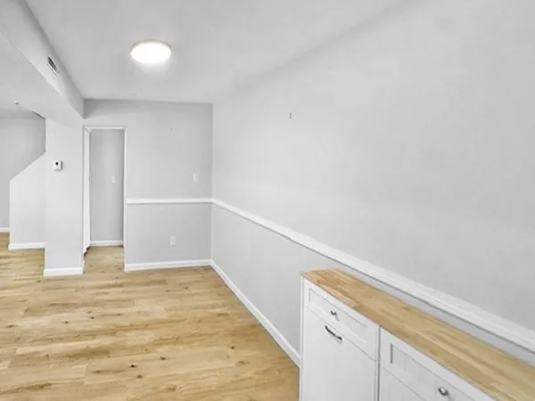 $3,000 | 418 Edgebrook Drive, Unit 418, Boylston, MA 01505