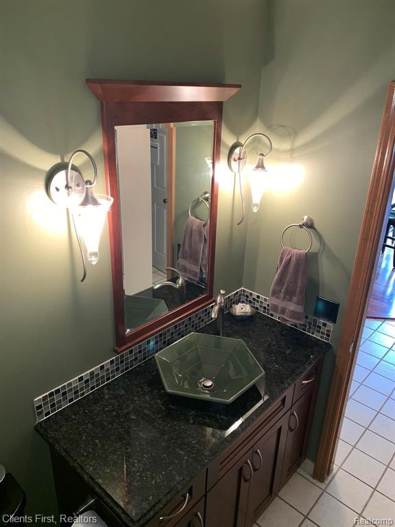 31231 Country Ridge Circle Farmington Hills, MI 48331 - Photo 43 of 73