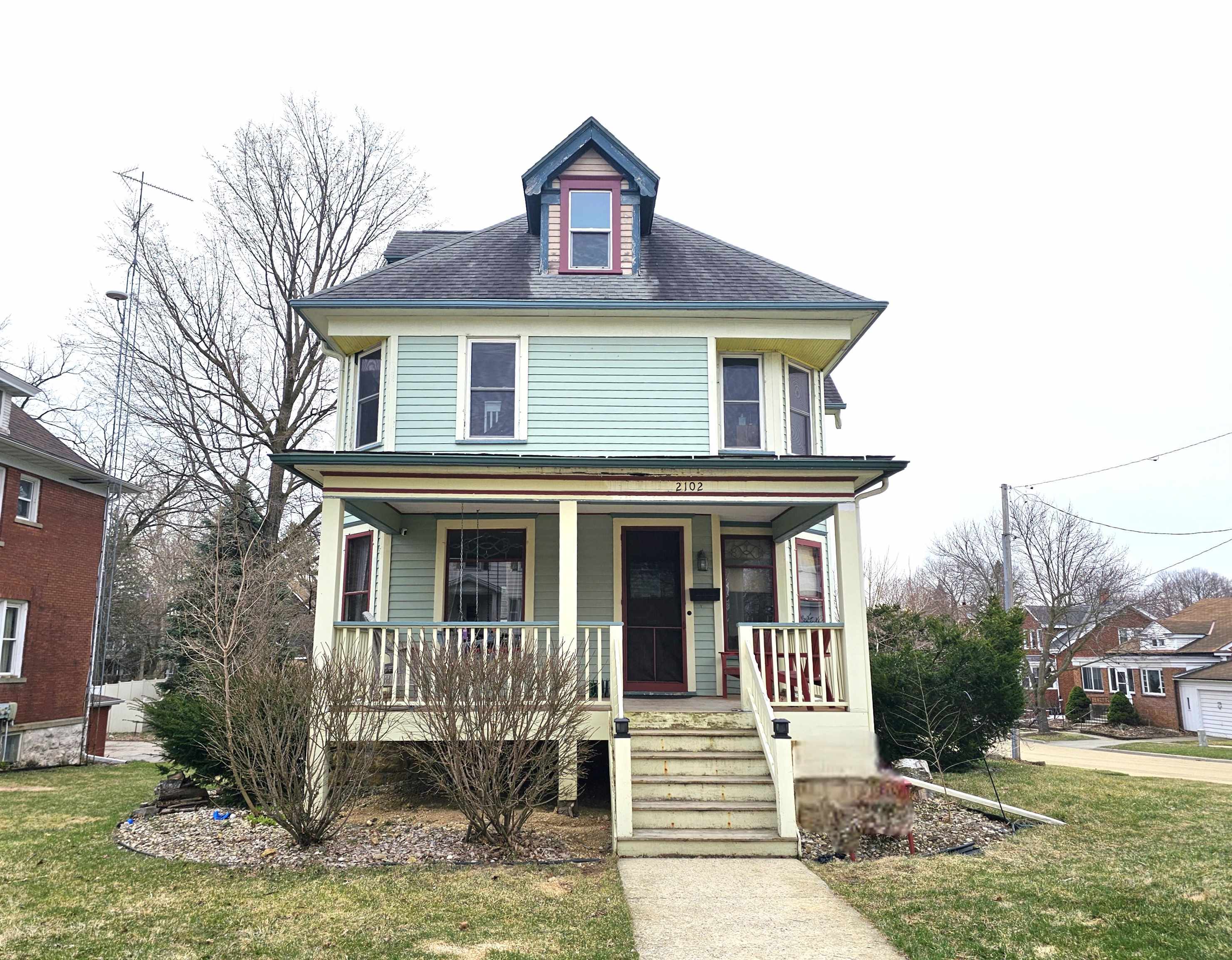 2102 11th Street Monroe, WI 53566 - Photo 2 of 54