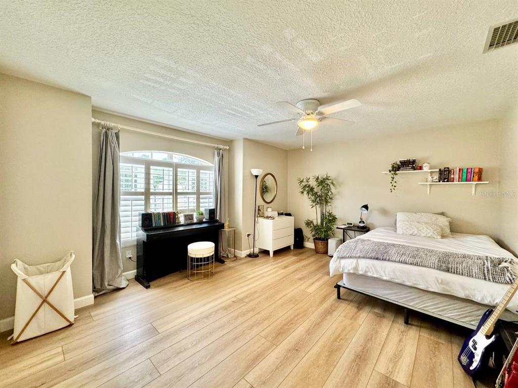 18711 Chaville Road Lutz, FL 33558 - Photo 53 of 72
