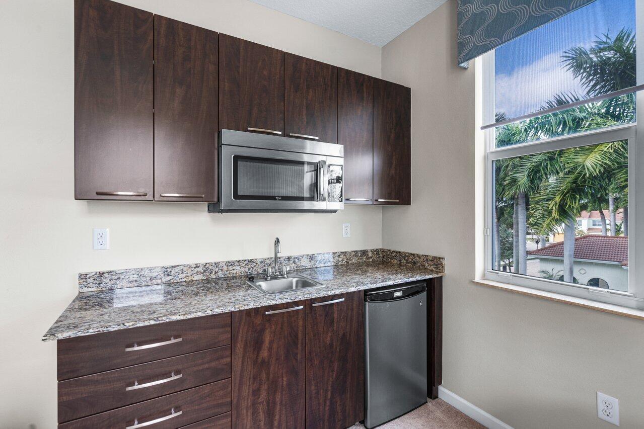 1511 Northwest 48th Lane Boca Raton, FL 33431 - Photo 31 of 45 Kitchen in 3rd Floor
