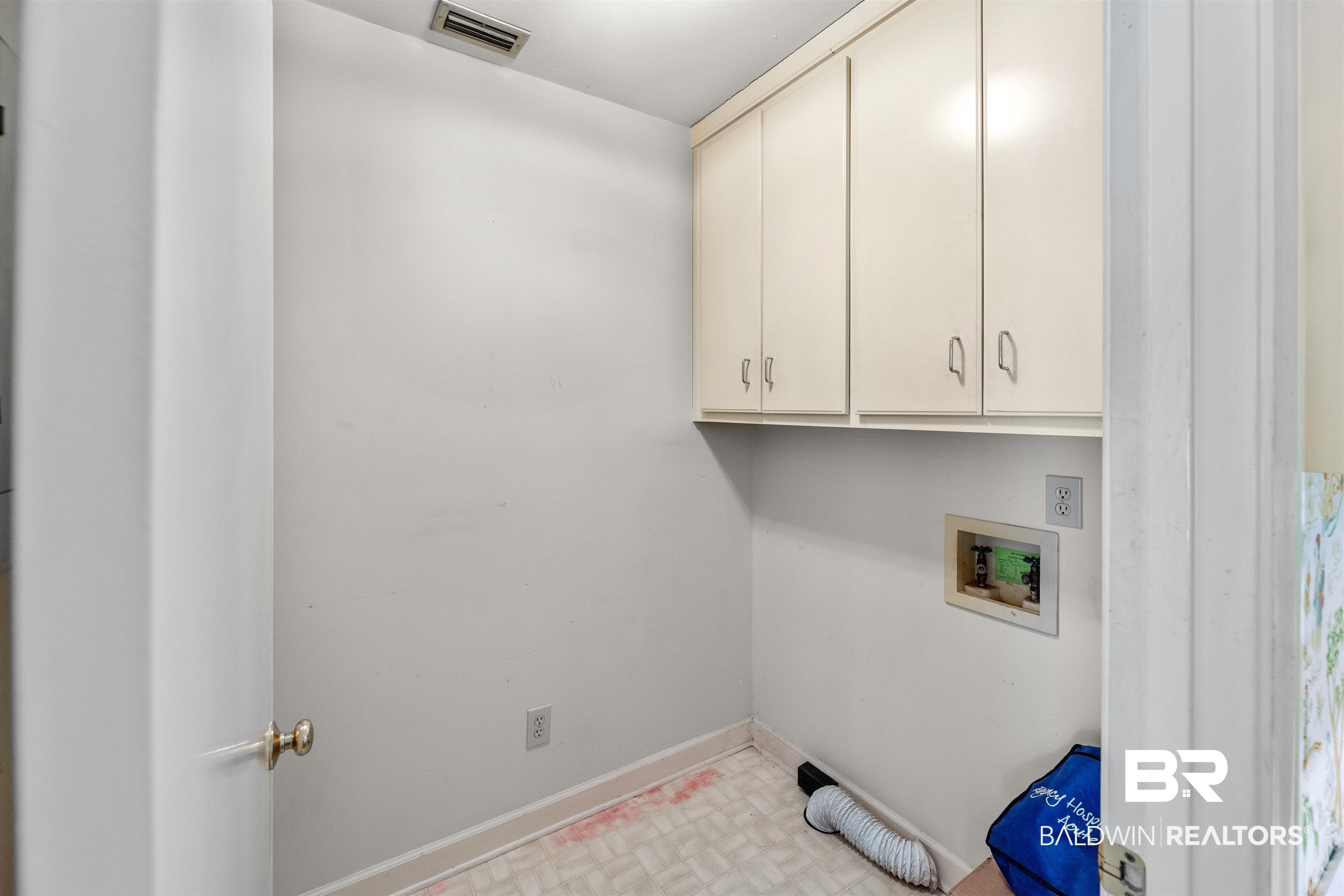 5 Dogwood Circle Mobile, AL 36608 - Photo 11 of 30