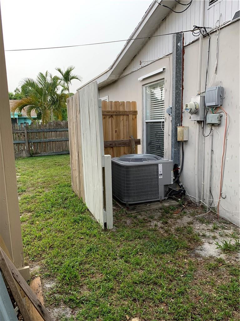 1012 Pottawatomie Street Jupiter, FL 33458 - Photo 7 of 9 Photo 7