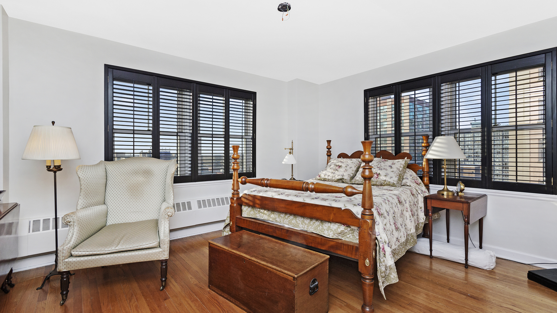 5555 North Sheridan Road, Unit 1207 Chicago, IL 60640 - Photo 11 of 20