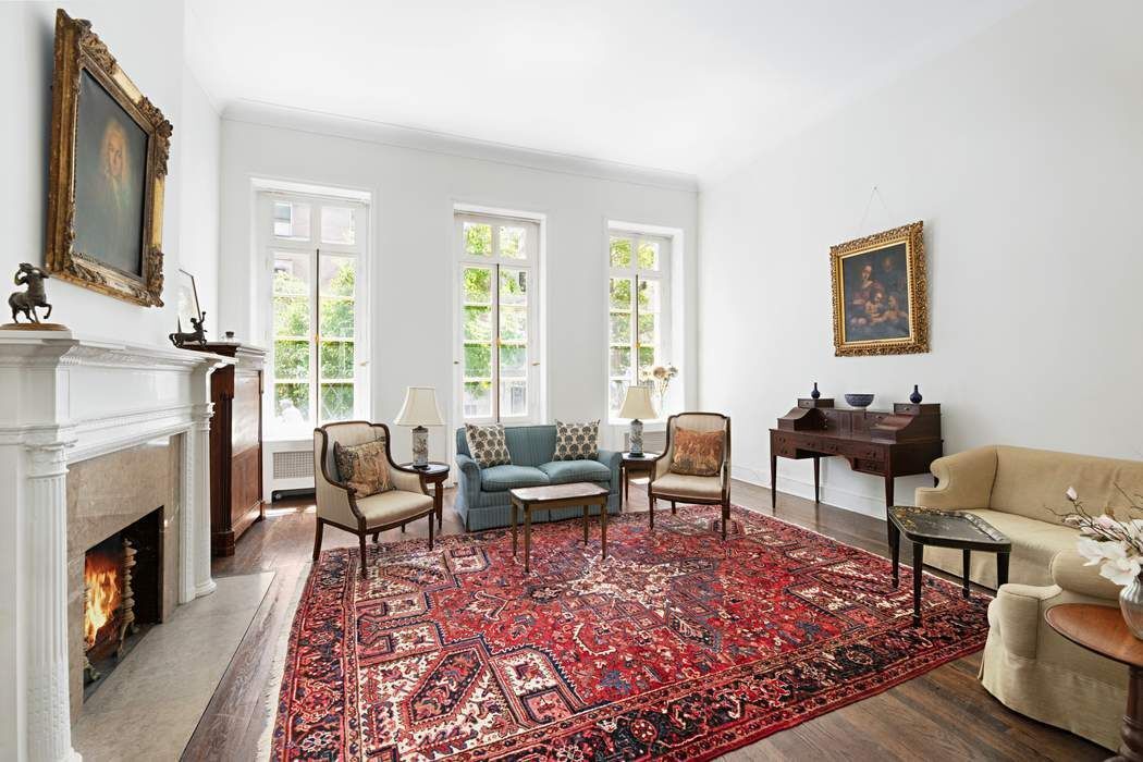 27 East 73rd Street Manhattan, NY 10021 - Photo 2 of 16