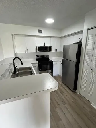 $290,000 | 12166 St Andrews Place, Unit 108, Miramar, FL 33025