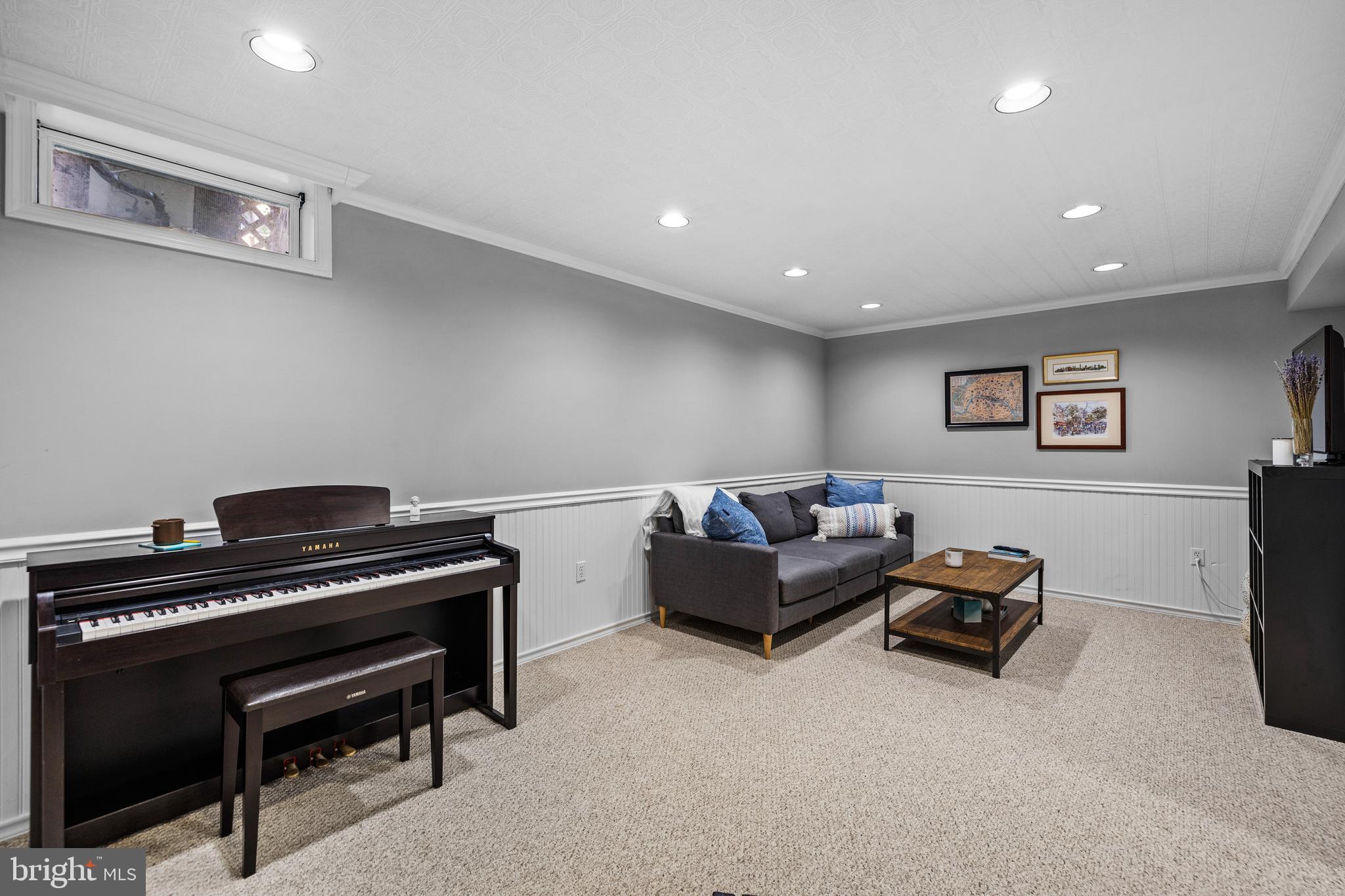 26 Ramsgate Court Halethorpe, MD 21227 - Photo 18 of 28 LL family room