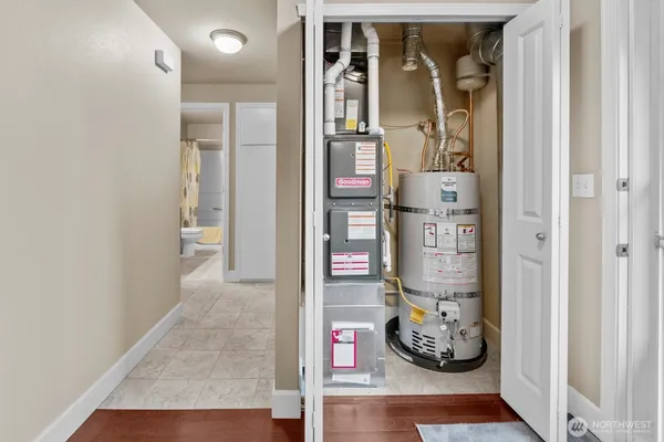 a view of an empty room with window