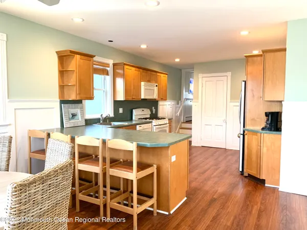 $2,500 | 209 4th Avenue, Belmar, NJ 07719