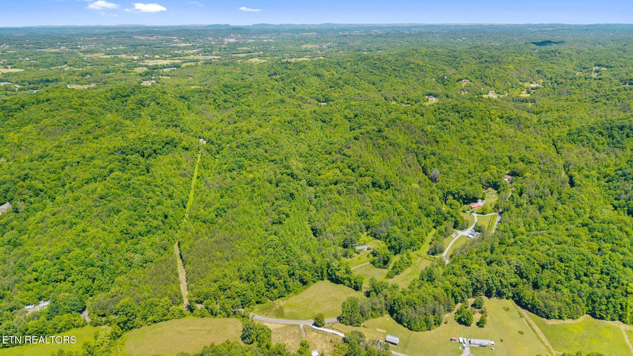 3 Rd Seymour Tn 37865 Seymour, TN 37865 - Photo 9 of 23 dji_20260514125032_0269_d