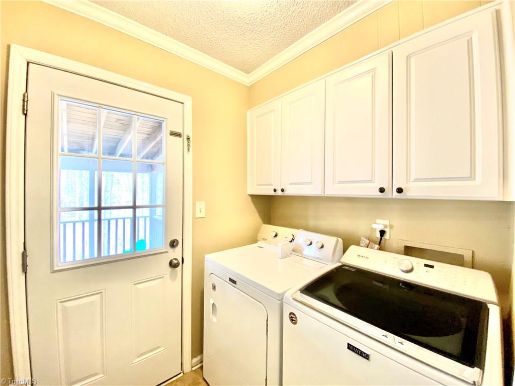 8318 Mccrory Road Stokesdale, NC 27357 - Photo 17 of 30 Laundry room