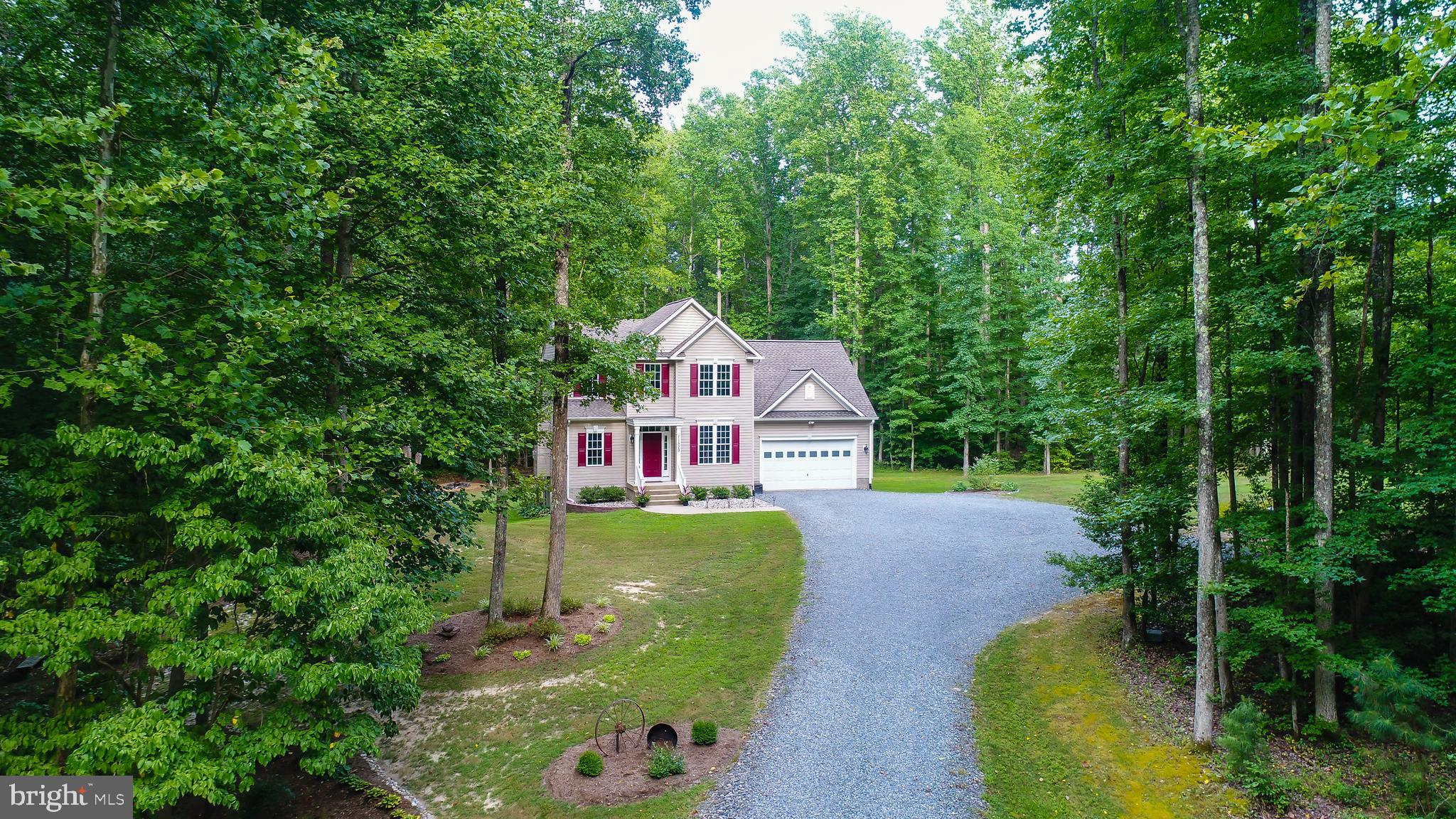 11529 Pine Hill Road King George, VA 22485 - Photo 48 of 63 Long priviate driveway to home.