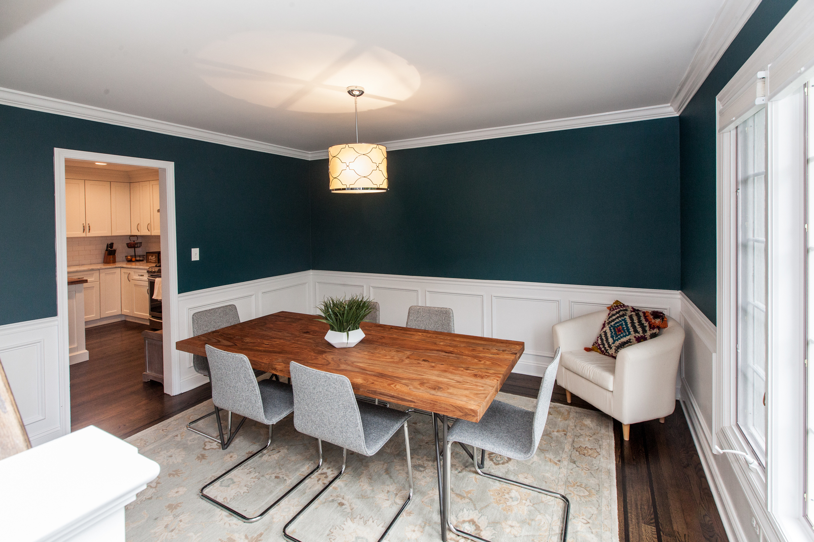 1 Juniper Road Rolling Meadows, IL 60008 - Photo 5 of 29 a view of a dining room with furniture and wooden floor
