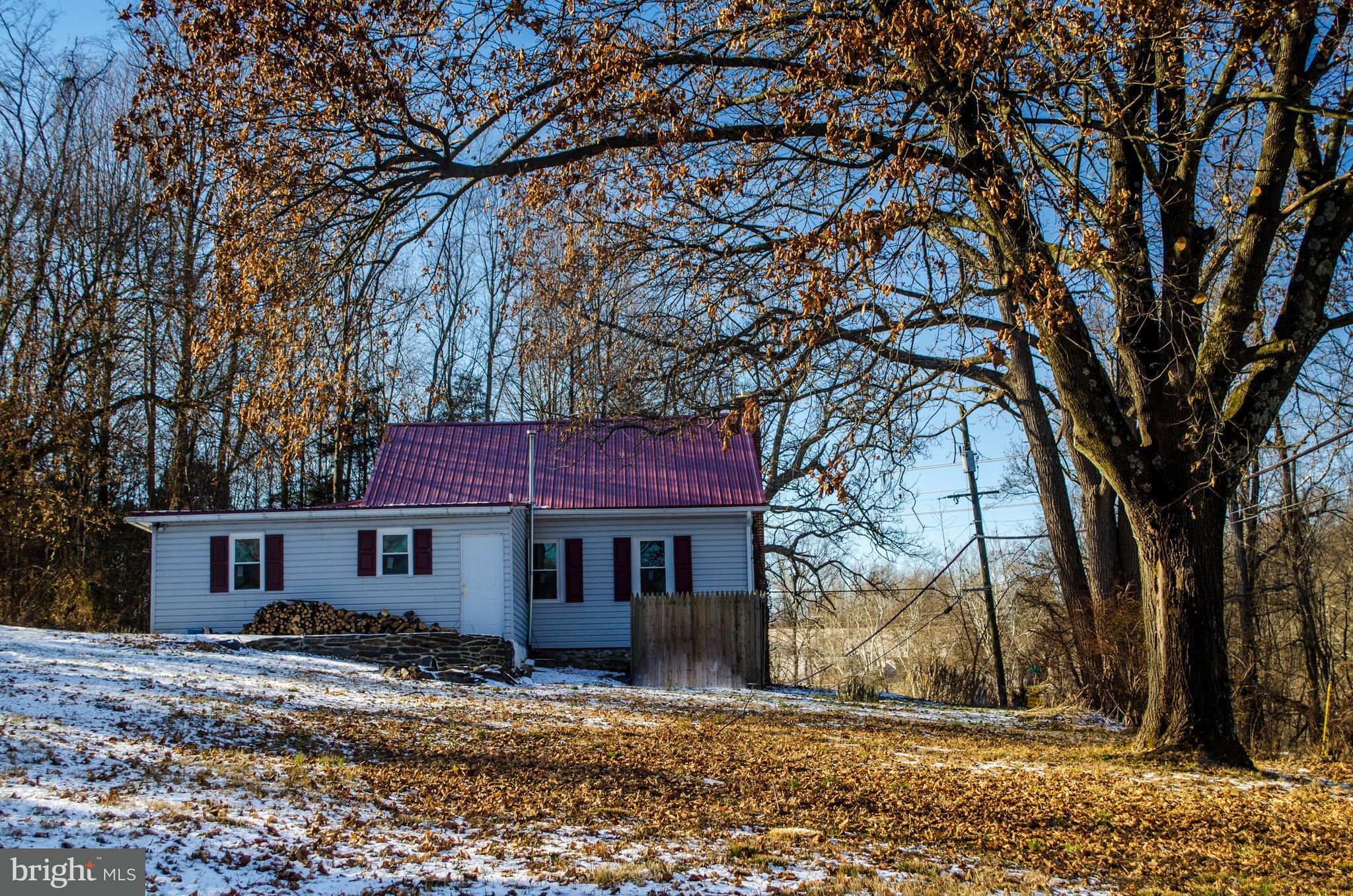 482 Line Road Delta, PA 17314 - Photo 3 of 32 Gallery Image 3