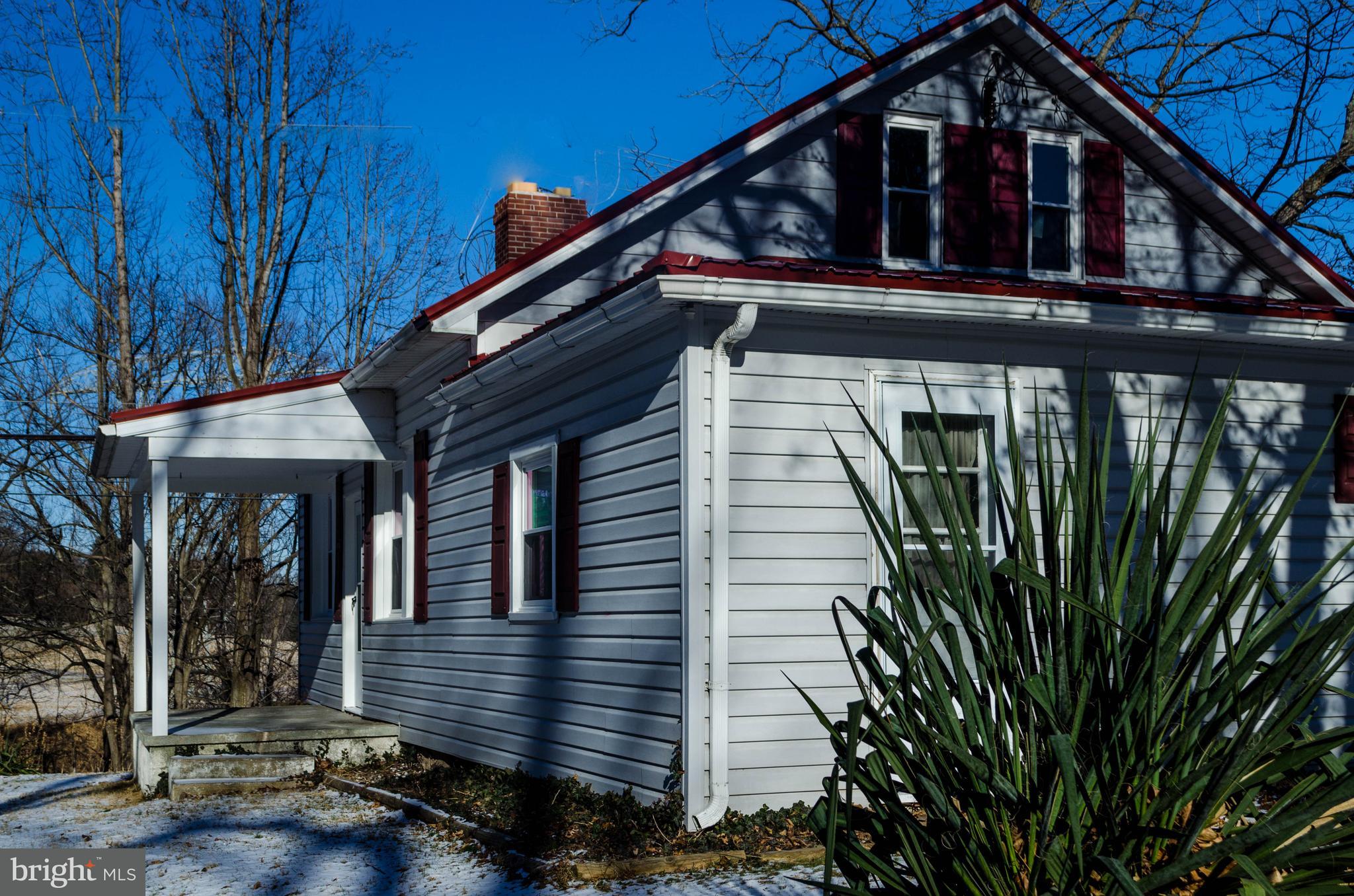 482 Line Road Delta, PA 17314 - Photo 4 of 32 Gallery Image 4