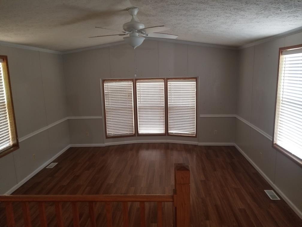 124 Water Street Maple Rapids, MI 48853 - Photo 3 of 10 Gallery Image 3