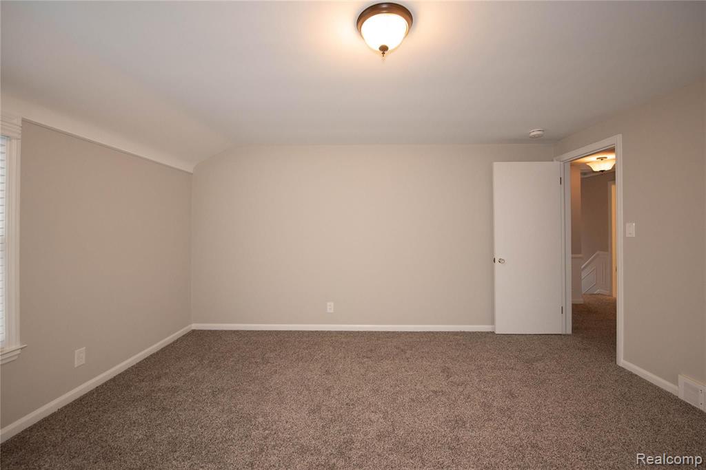 1699 Littlestone Road Grosse Pointe Woods, MI 48236 - Photo 38 of 54