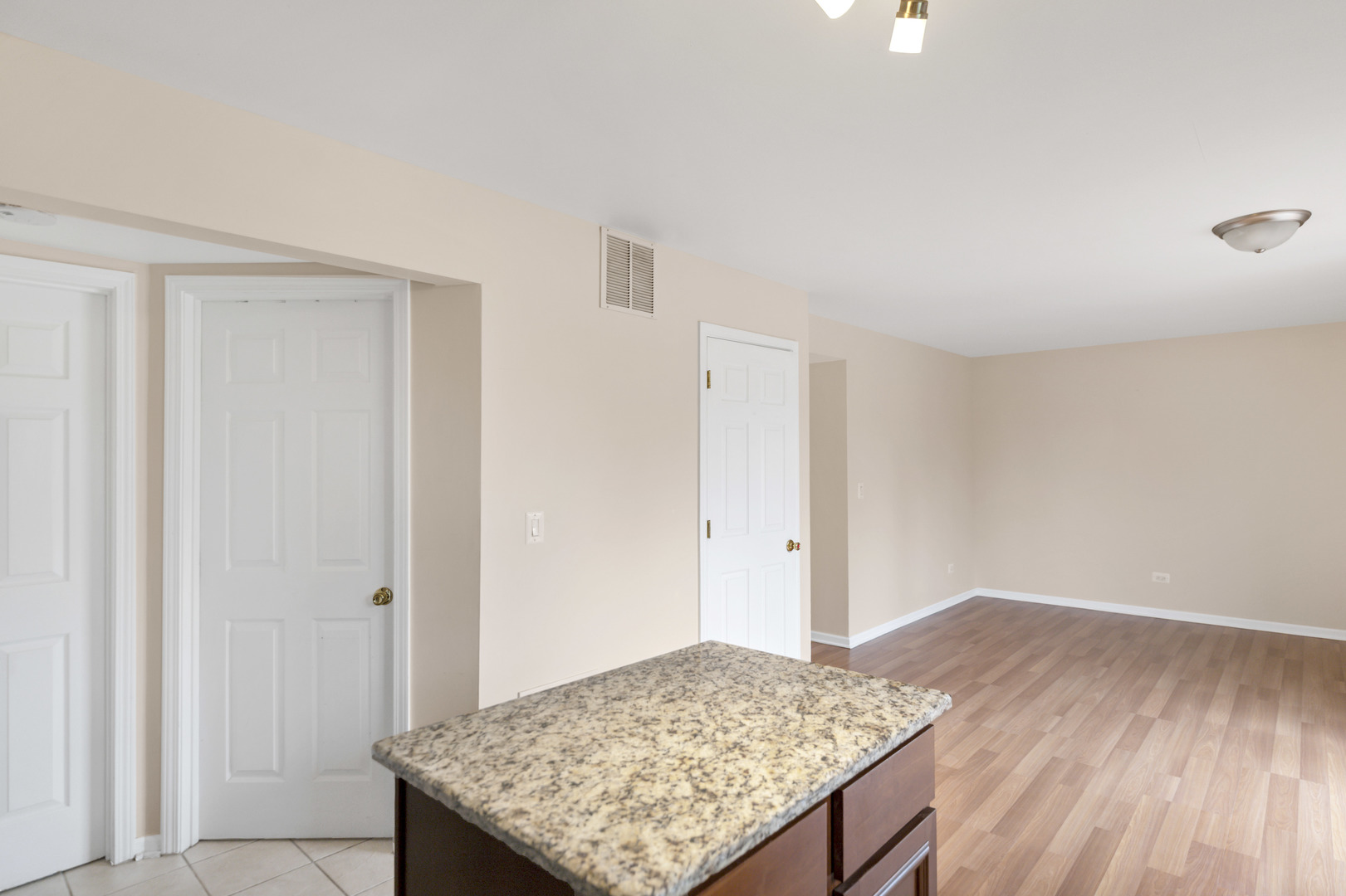 5903 Delaware Avenue Gurnee, IL 60031 - Photo 9 of 19