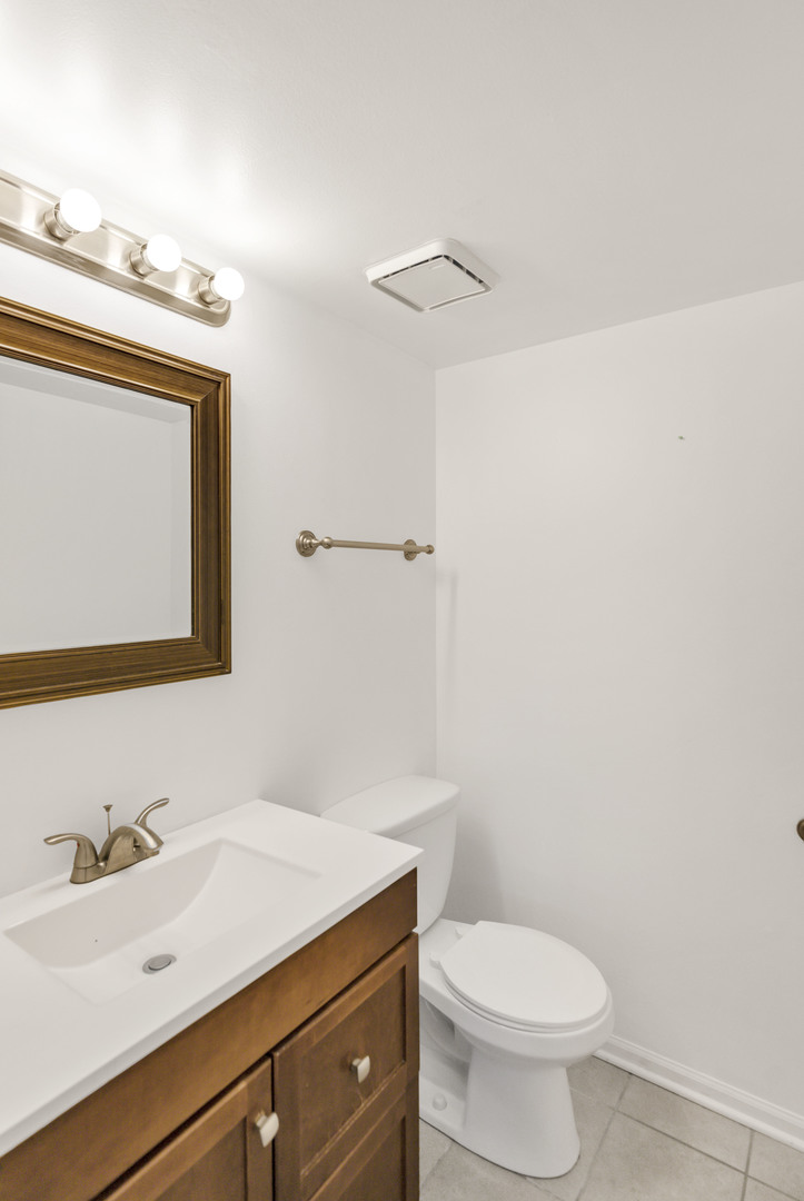 5903 Delaware Avenue Gurnee, IL 60031 - Photo 10 of 19
