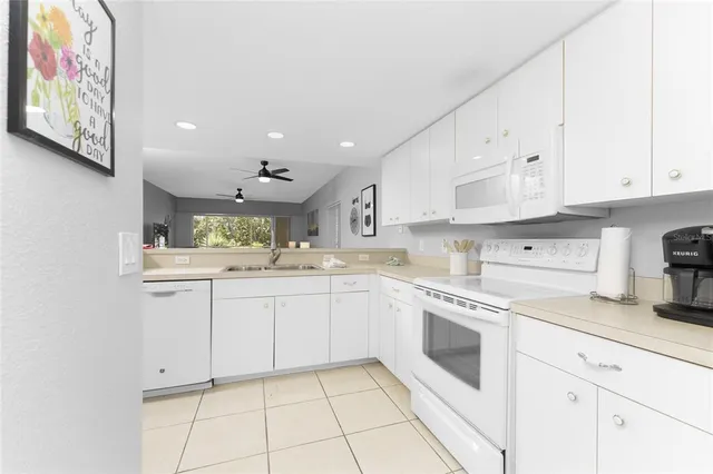 $2,140 | 9500 Fiddlers Green Circle, Unit 101, Rotonda West, FL 33947