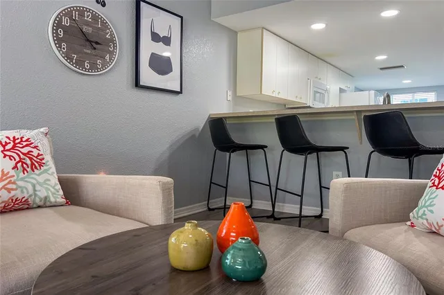 $2,140 | 9500 Fiddlers Green Circle, Unit 101, Rotonda West, FL 33947