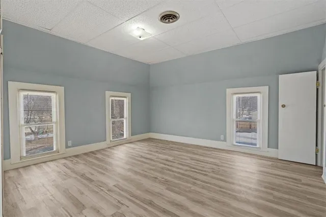 $179,000 | 403 South Ash Street, Ottawa, KS 66067