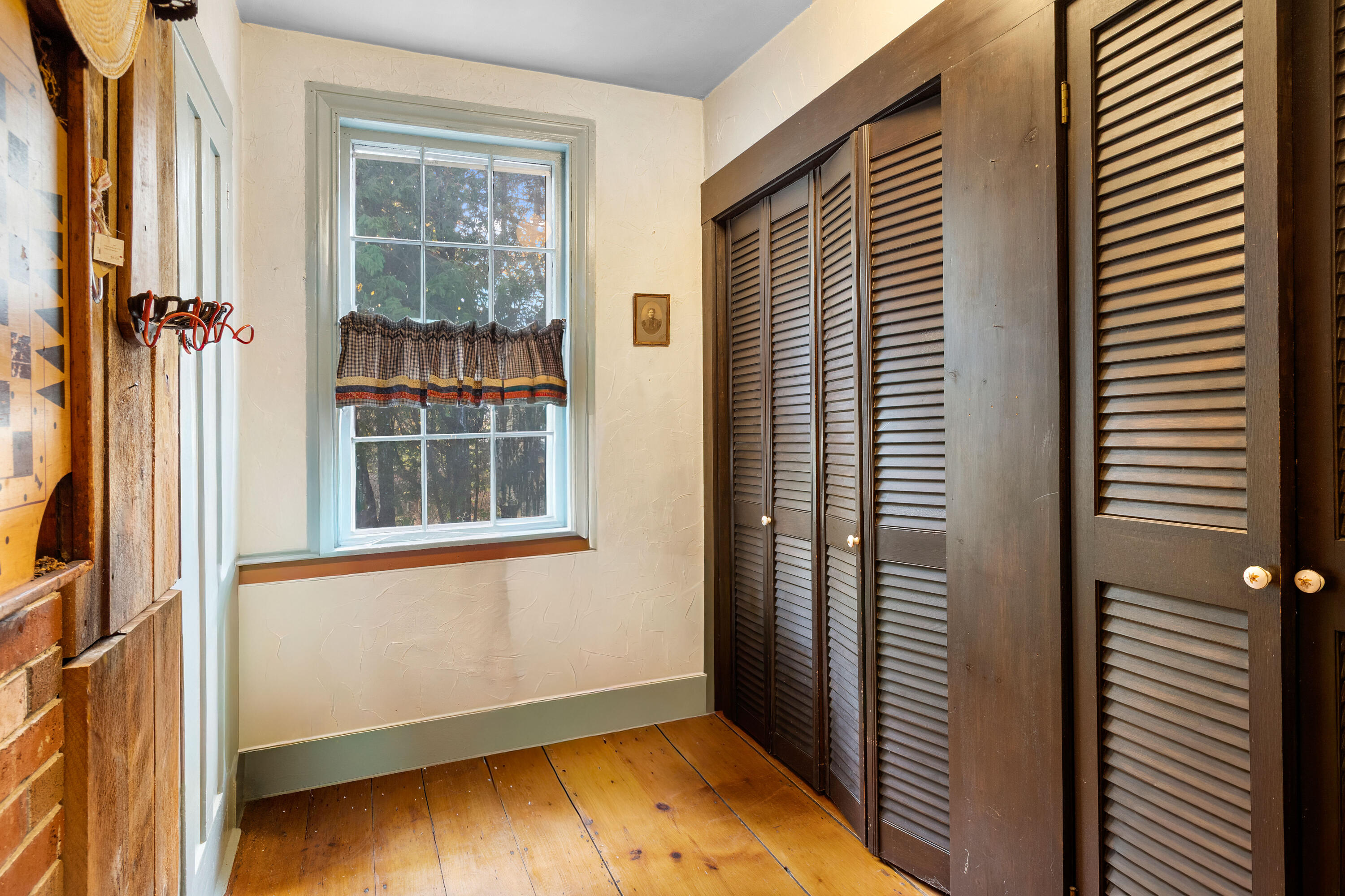 317 Friendship Road Waldoboro, ME 04572 - Photo 11 of 41 IMG_7802