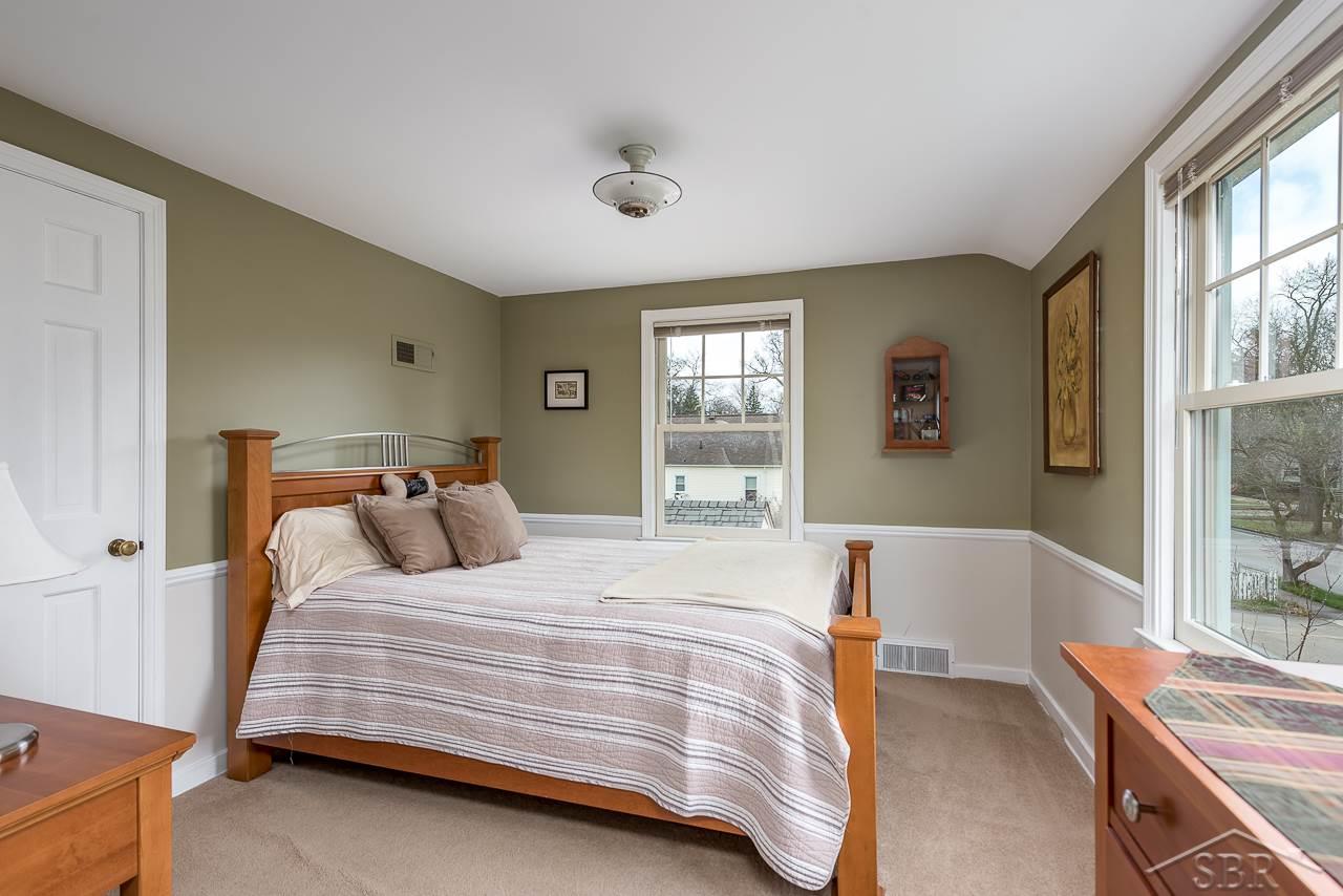 207 Pendleton Street Bay City, MI 48708 - Photo 16 of 23 Bedroom #2