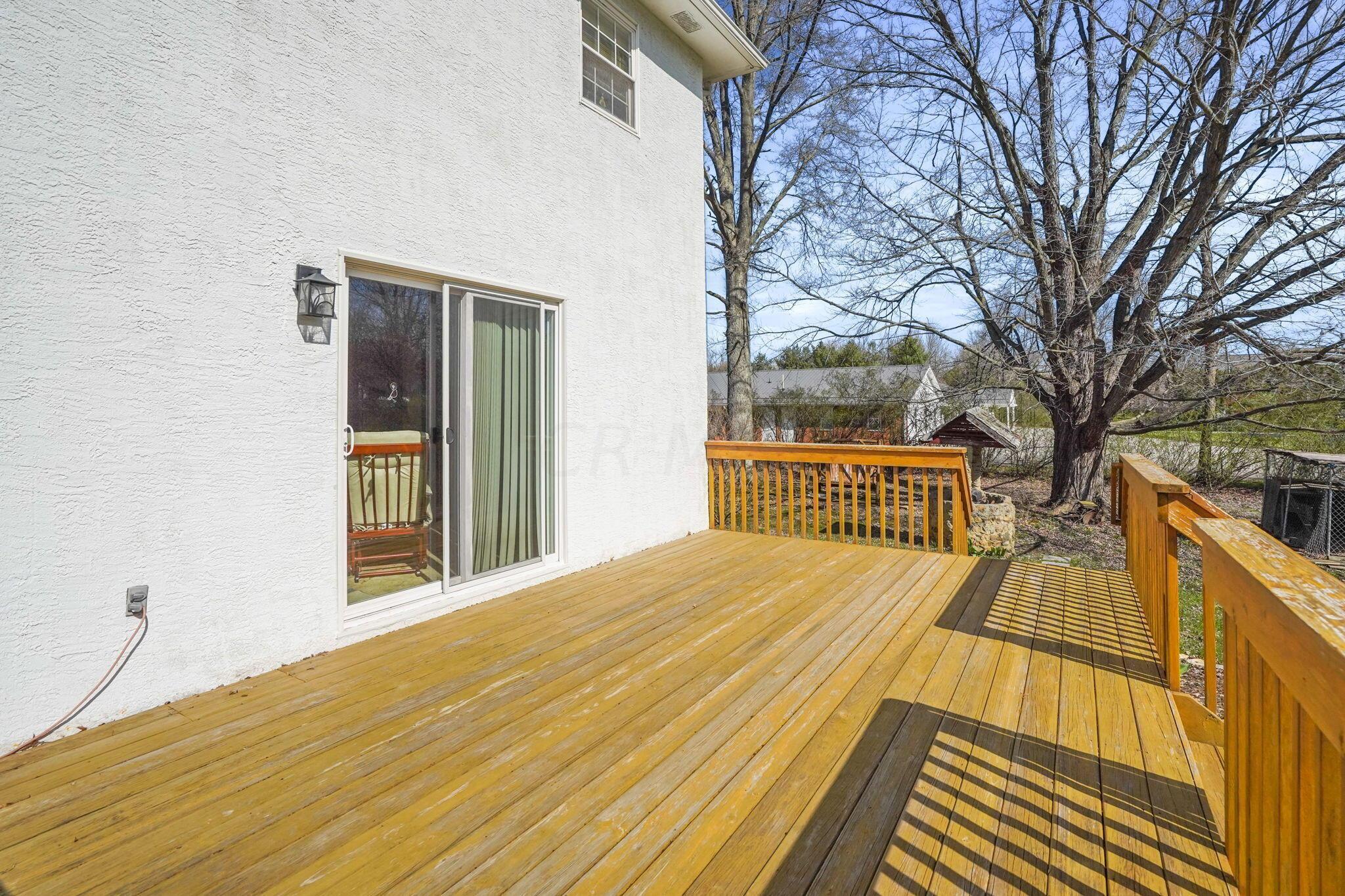 7269 Summit Road Southwest Pataskala, OH 43062 - Photo 43 of 75 rear deck