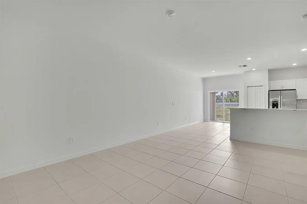 36144 Risa Michele Street Zephyrhills, FL 33541 - Photo 14 of 24