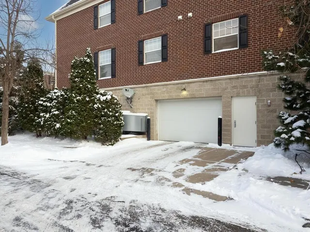 $399,888 | 5970 West 16th Street, Unit 712, St. Louis Park, MN 55416