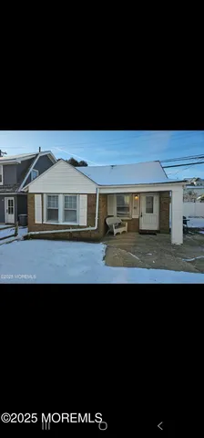 $2,950 | 207 3rd Avenue, Unit REAR, Belmar, NJ 07719