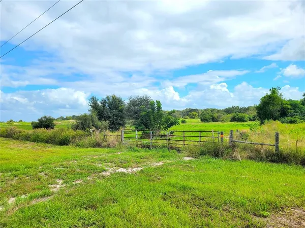 a view of an outdoor space and a yard
