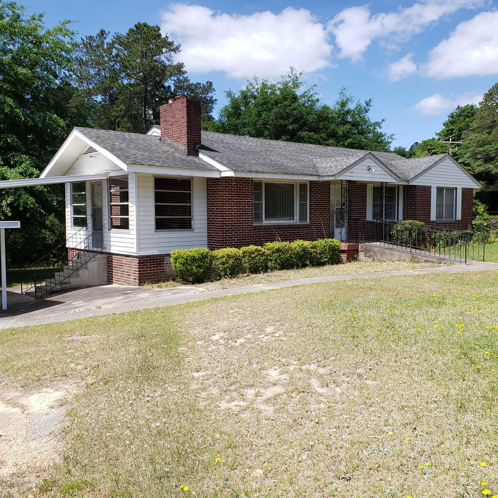 3331 Vaucluse Road Aiken, SC 29801 - Photo 1 of 16