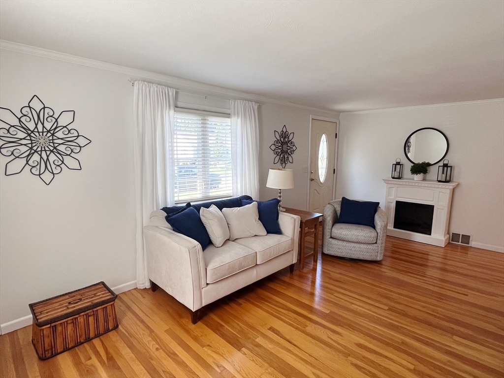 37 Denwall Drive Springfield, MA 01119 - Photo 16 of 32