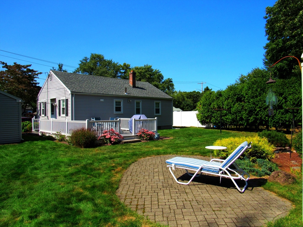 37 Denwall Drive Springfield, MA 01119 - Photo 24 of 32