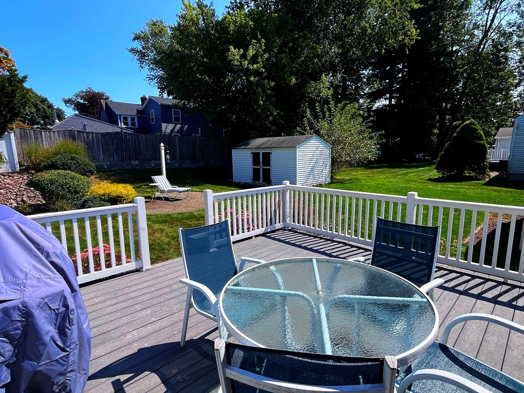 37 Denwall Drive Springfield, MA 01119 - Photo 29 of 32